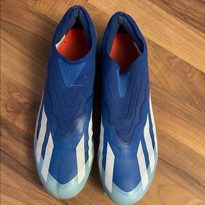 Blue and White Men’s Soccer Cleats